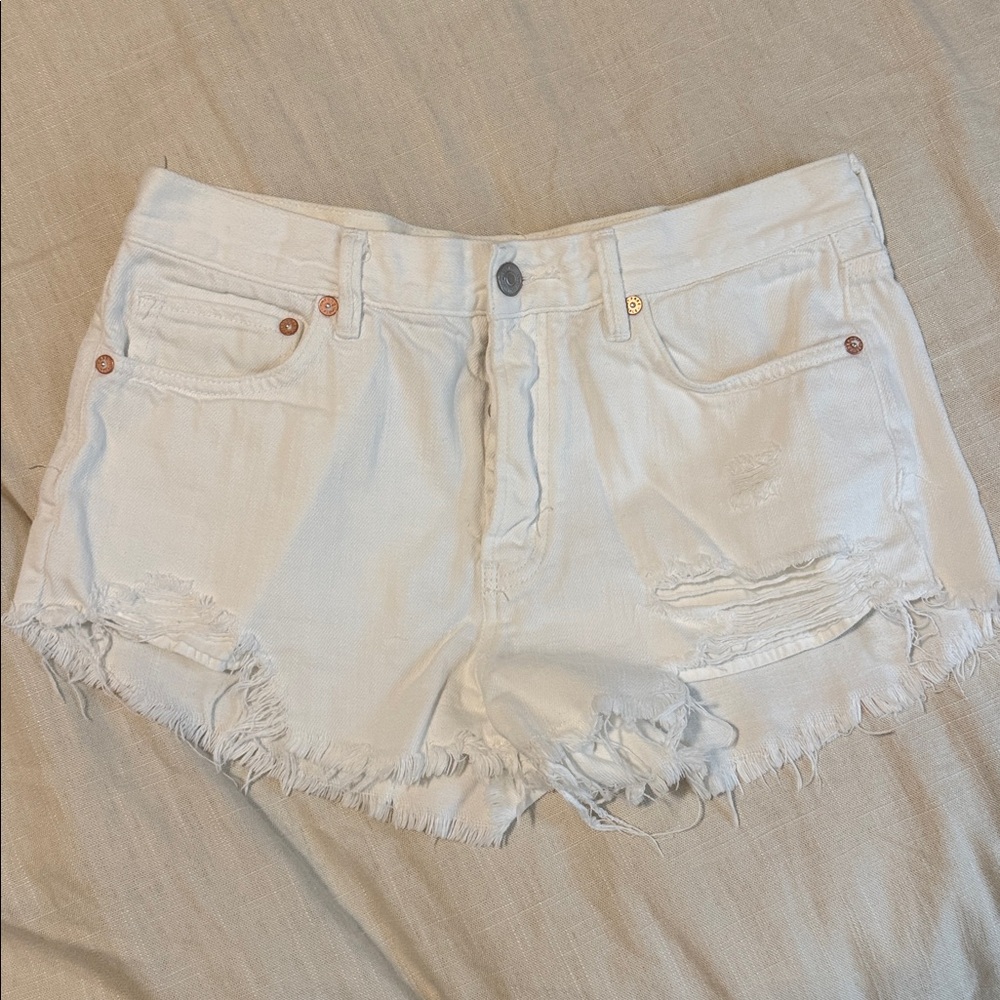Free People-We The Free White Denim Distressed Women Shorts
